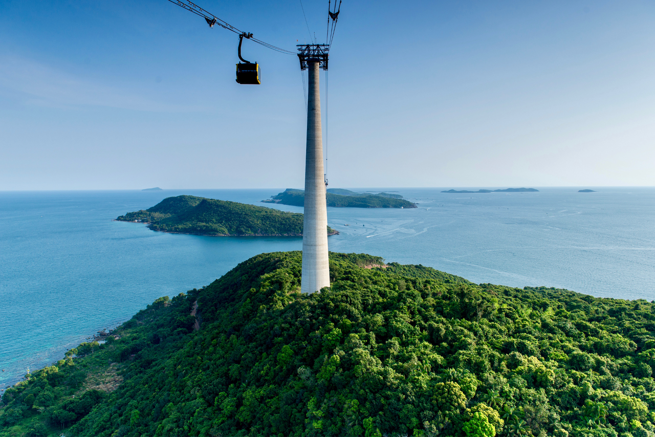 Phu Quoc Island: Hon Thom Nature Park – Sunset Town – Kiss Bridge
